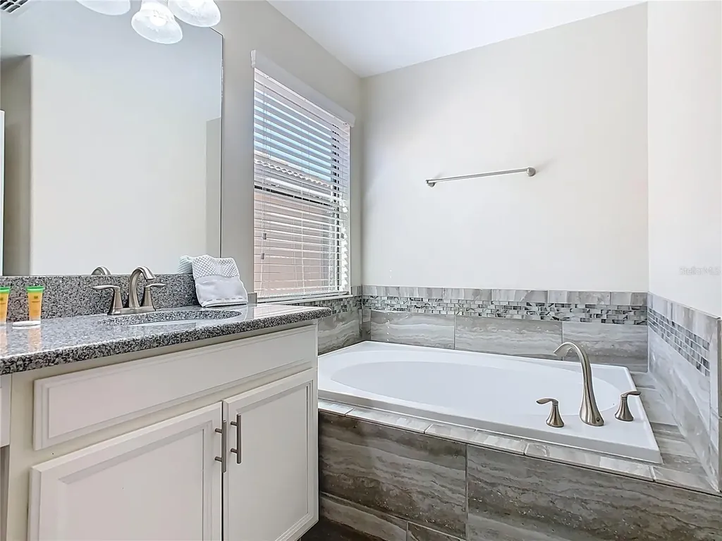 5528 Solterra Circle Davenport FL 33837