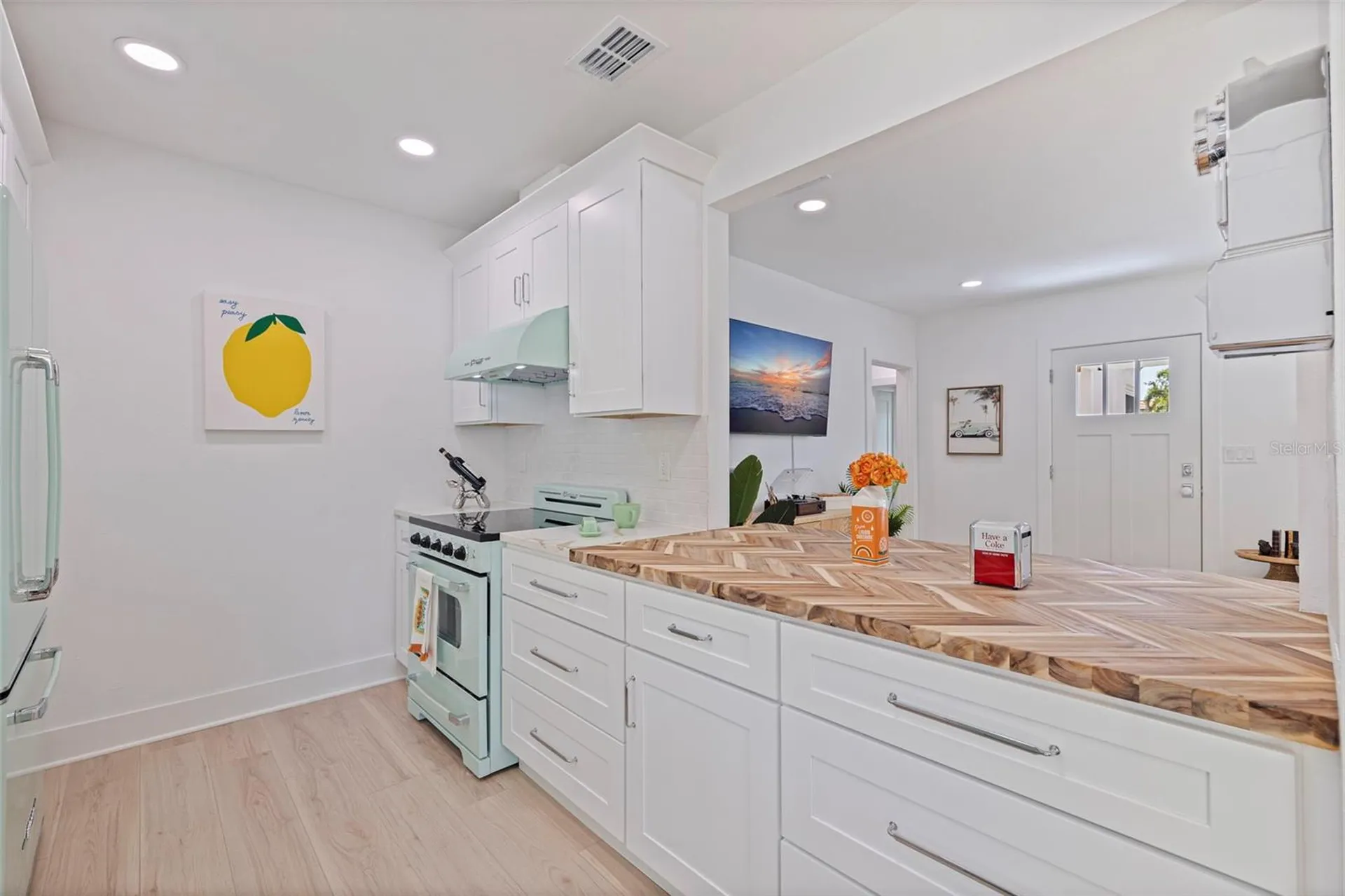 1579 Bayshore Boulevard Dunedin FL 34698