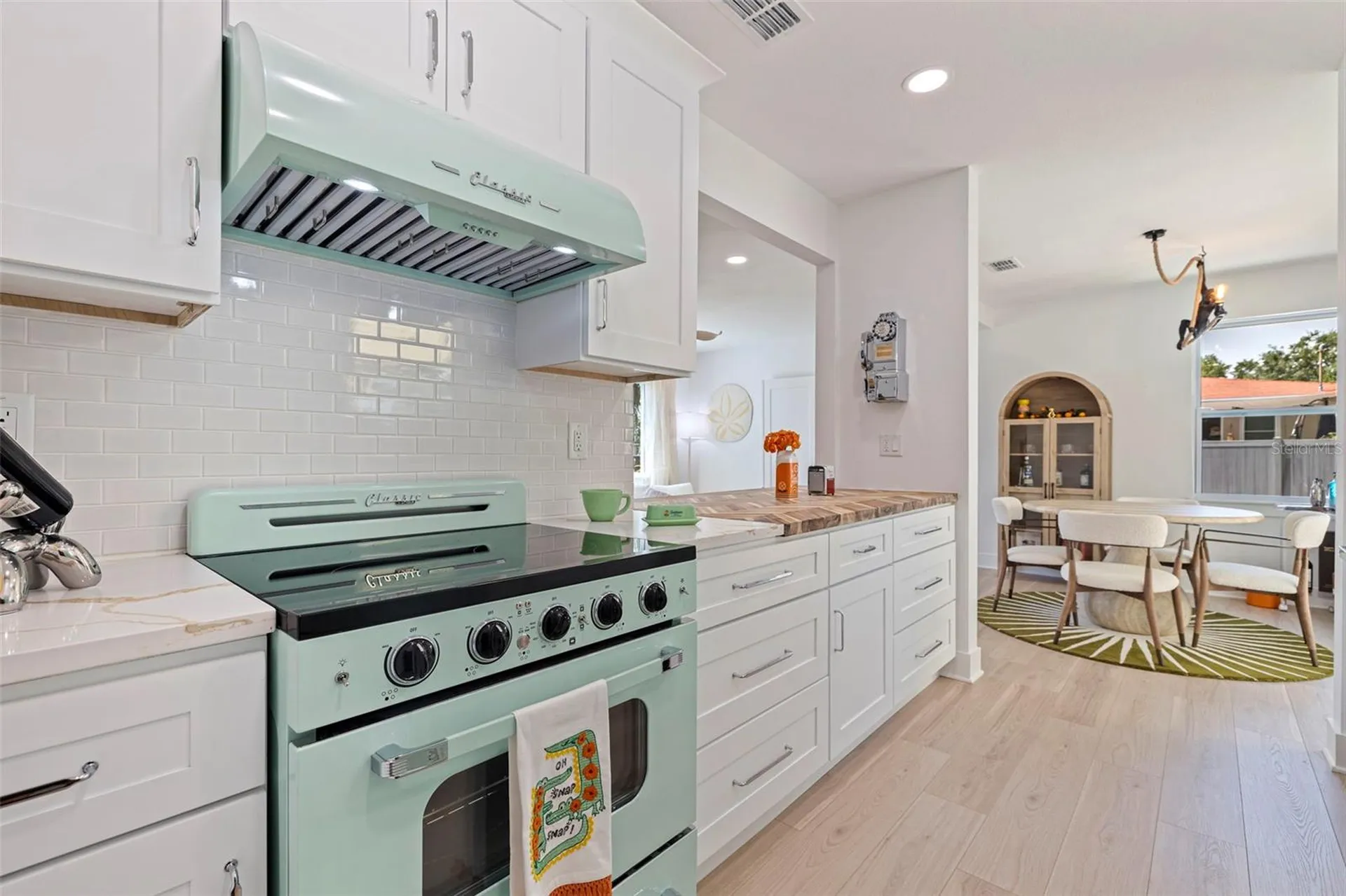 1579 Bayshore Boulevard Dunedin FL 34698