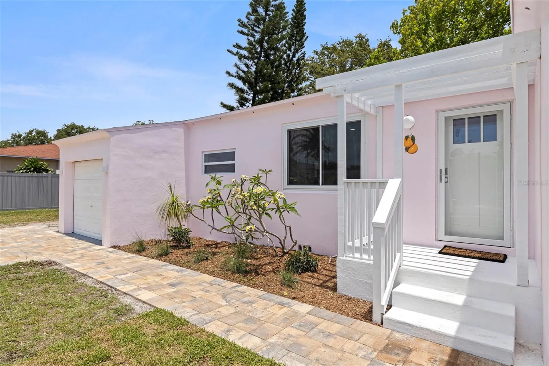 1579 Bayshore Boulevard Dunedin FL 34698