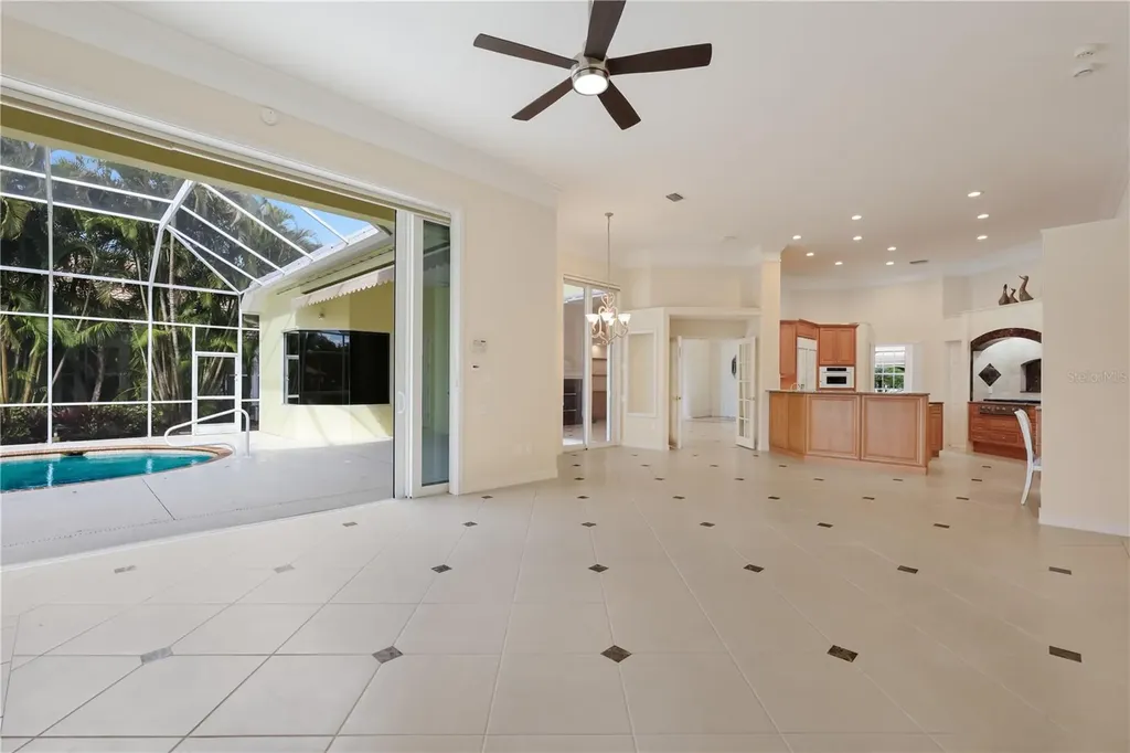 7908 Warwick Gardens Lane University Park FL 34201
