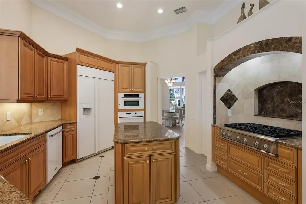 7908 Warwick Gardens Lane University Park FL 34201