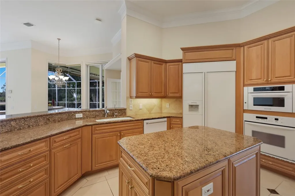 7908 Warwick Gardens Lane University Park FL 34201