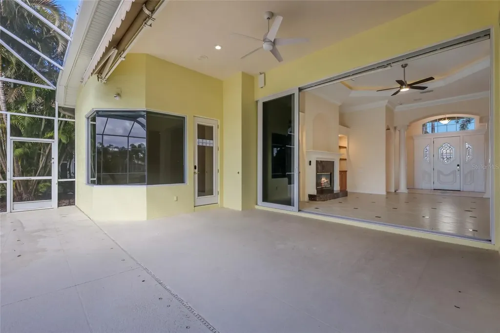 7908 Warwick Gardens Lane University Park FL 34201