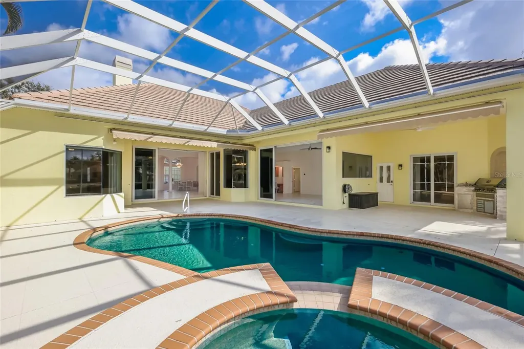 7908 Warwick Gardens Lane University Park FL 34201