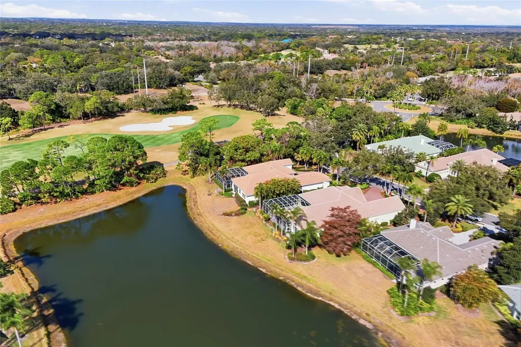 7908 Warwick Gardens Lane University Park FL 34201