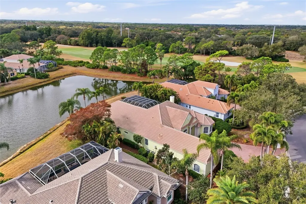 7908 Warwick Gardens Lane University Park FL 34201