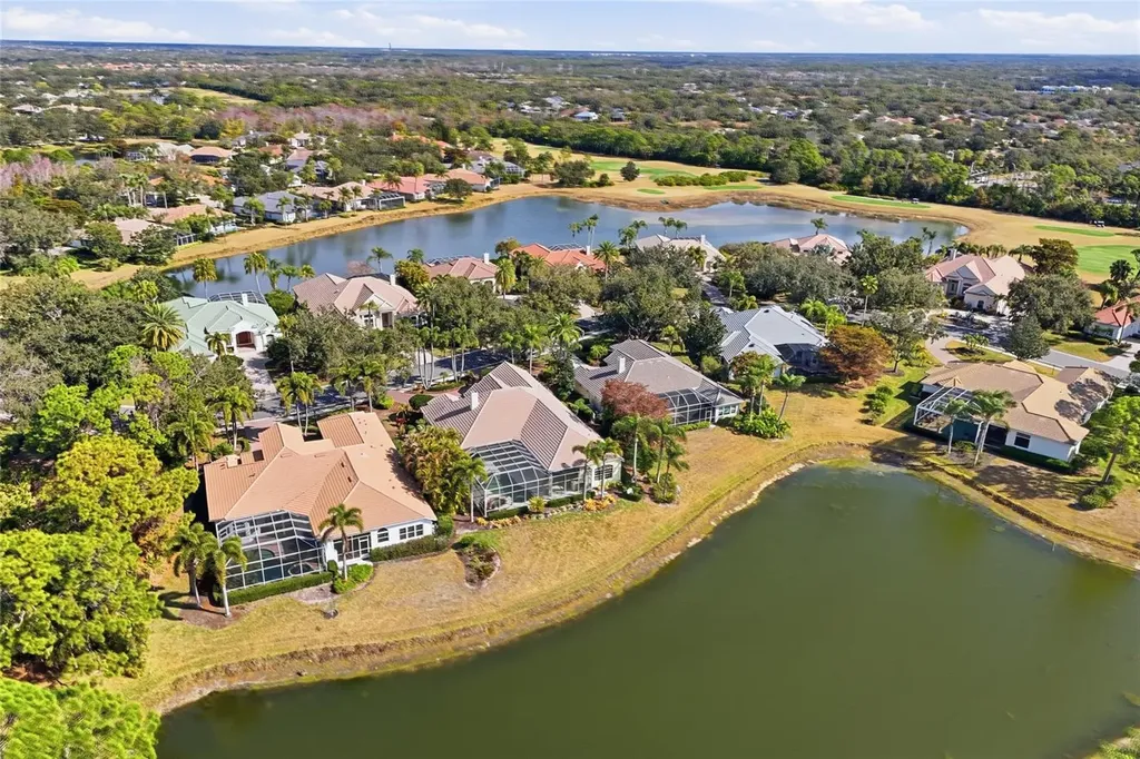 7908 Warwick Gardens Lane University Park FL 34201