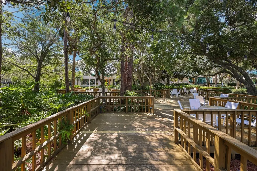 7908 Warwick Gardens Lane University Park FL 34201