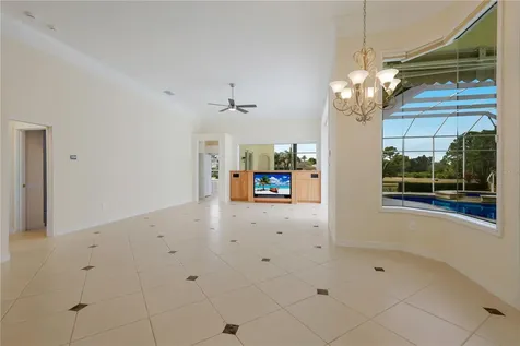 7908 Warwick Gardens Lane University Park FL 34201