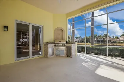 7908 Warwick Gardens Lane University Park FL 34201