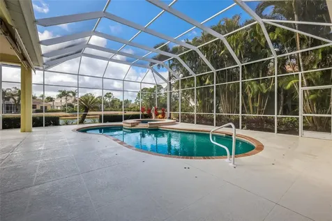 7908 Warwick Gardens Lane University Park FL 34201