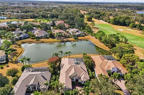 7908 Warwick Gardens Lane University Park FL 34201