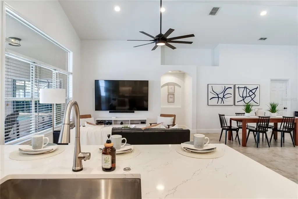 12134 Bishopsford Drive Tampa FL 33626