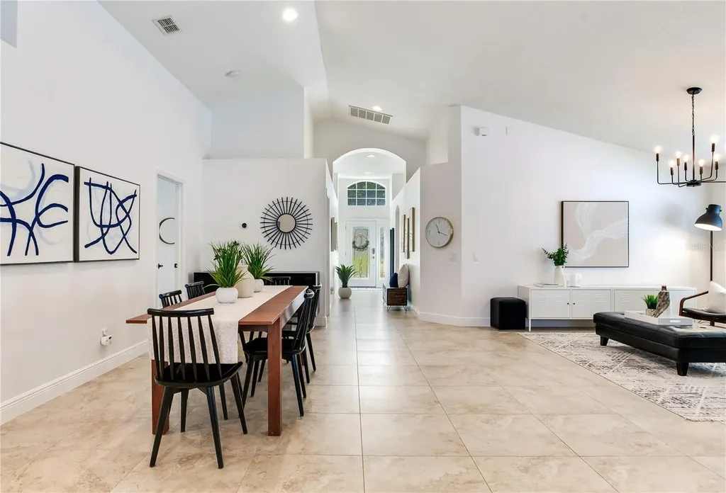 12134 Bishopsford Drive Tampa FL 33626