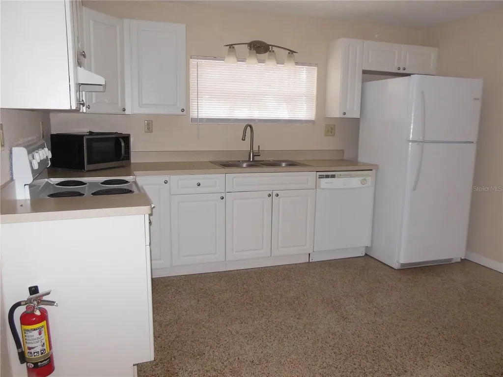 1727 Pine Avenue Deland FL 32724