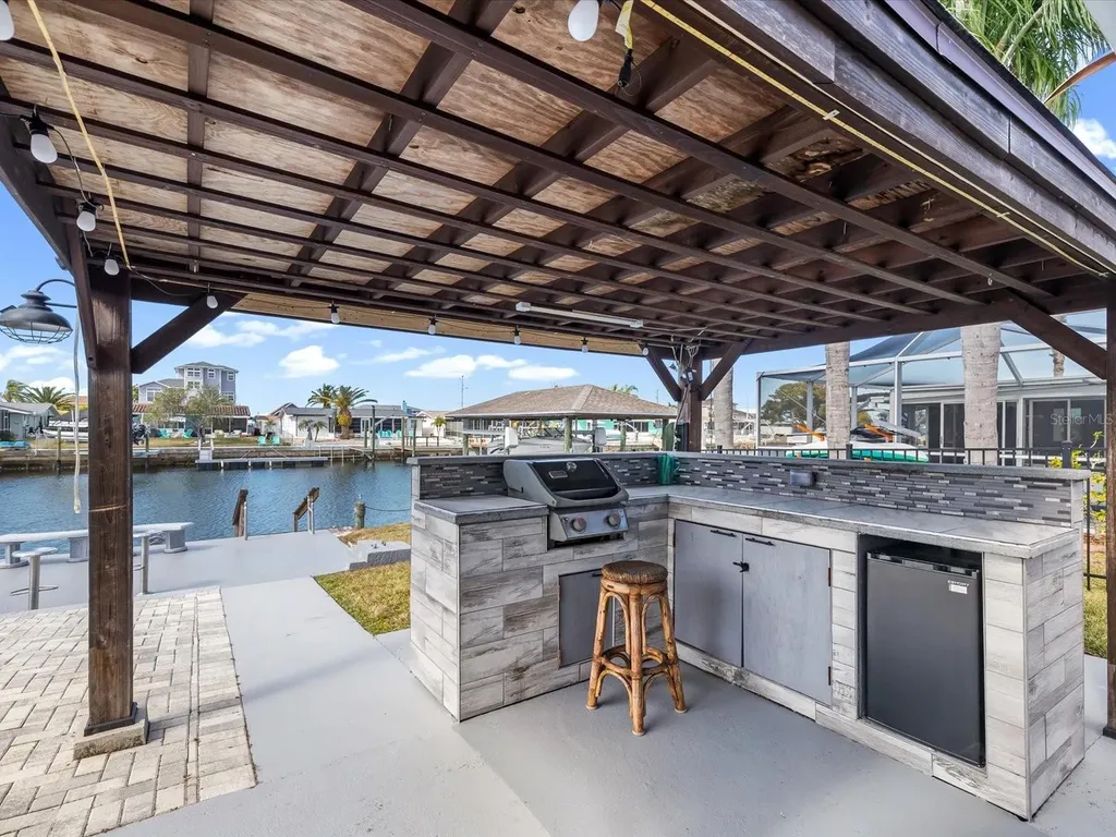 12809 4th Isle Hudson FL 34667