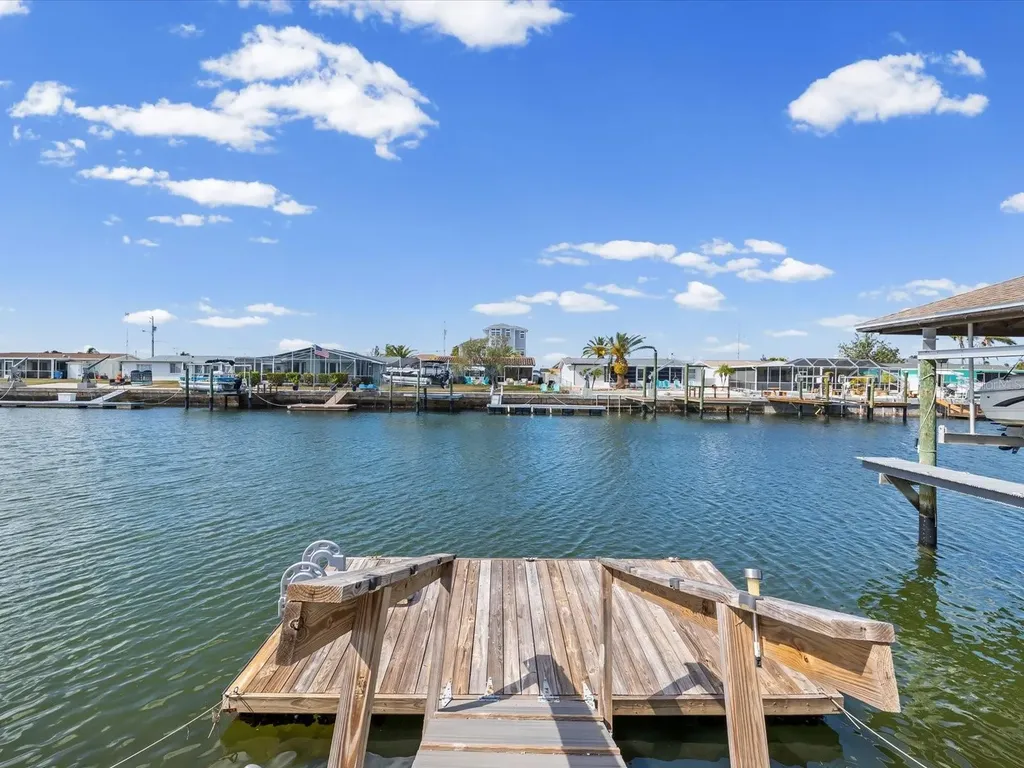 12809 4th Isle Hudson FL 34667