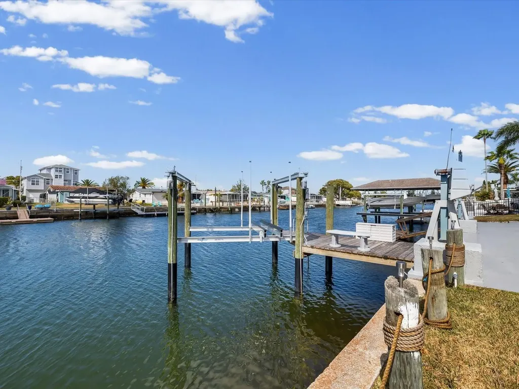 12809 4th Isle Hudson FL 34667