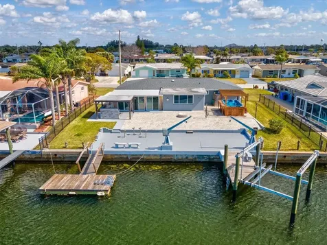 12809 4th Isle Hudson FL 34667
