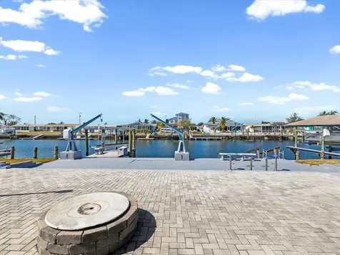 12809 4th Isle Hudson FL 34667
