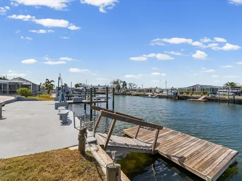 12809 4th Isle Hudson FL 34667
