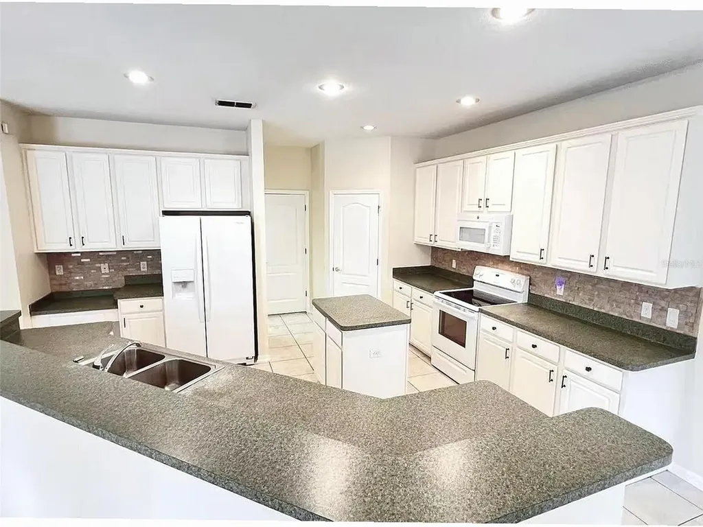 7823 Fernleaf Drive Orlando FL 32836