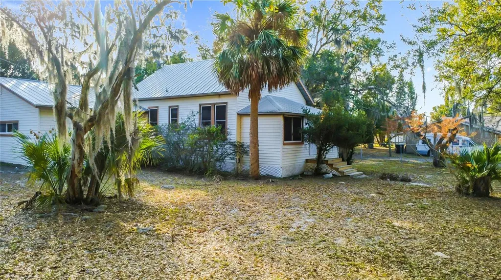 5759 Lake Street Mount Dora FL 32757