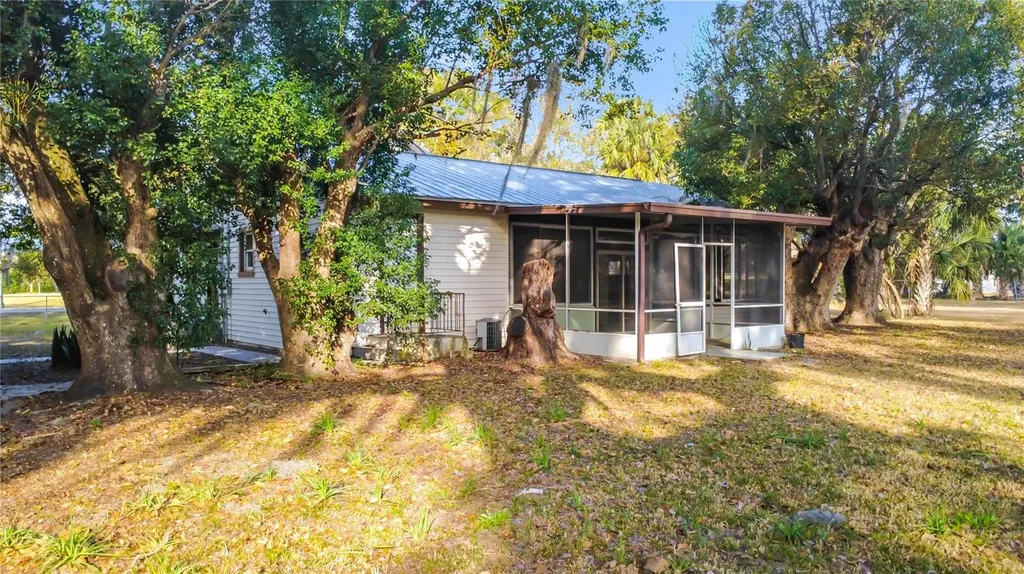 5759 Lake Street Mount Dora FL 32757