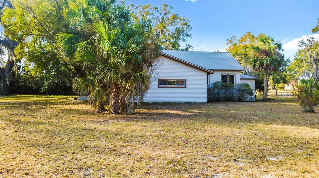 5759 Lake Street Mount Dora FL 32757