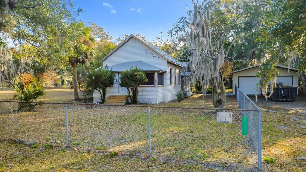 5759 Lake Street Mount Dora FL 32757