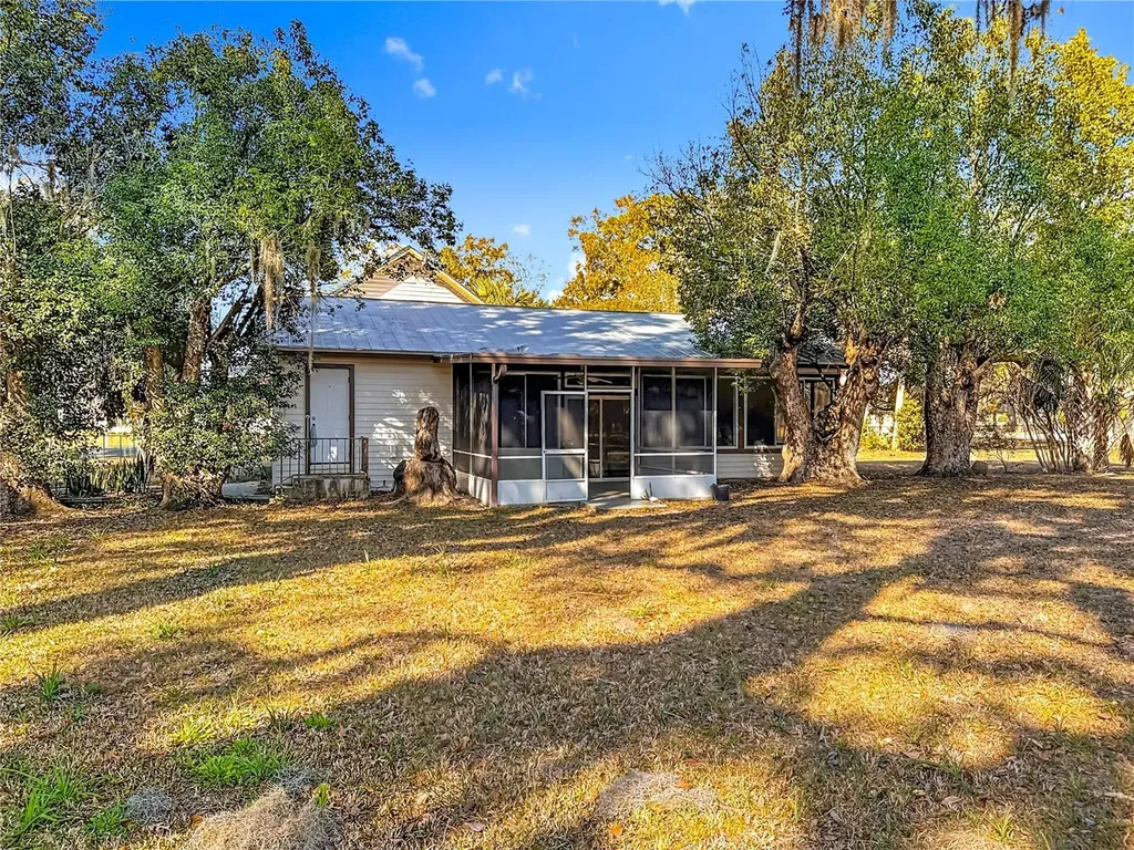 5759 Lake Street Mount Dora FL 32757