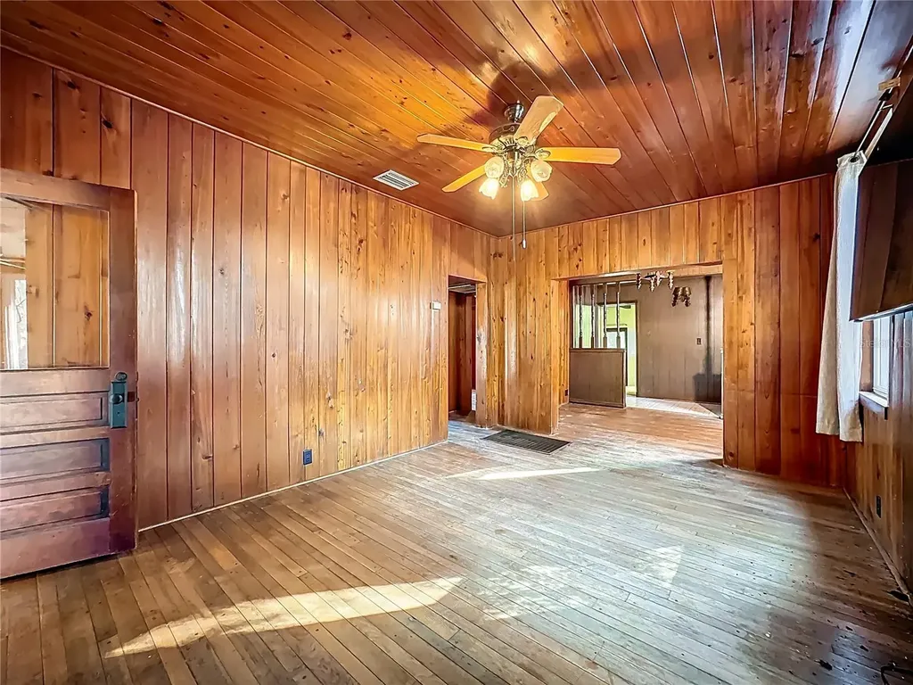 5759 Lake Street Mount Dora FL 32757