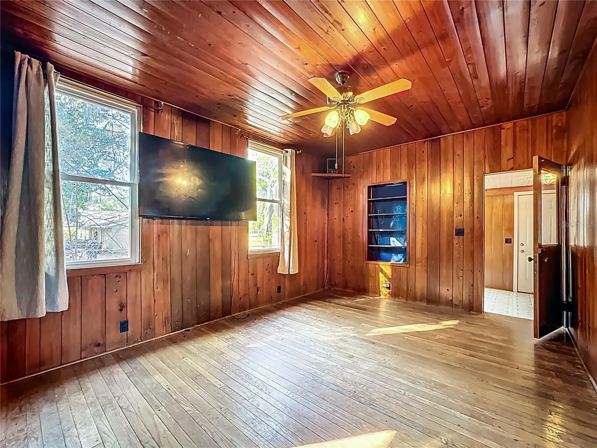 5759 Lake Street Mount Dora FL 32757