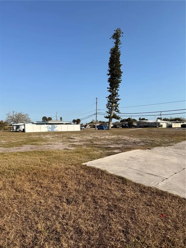 303 Shamrock Boulevard Venice FL 34293