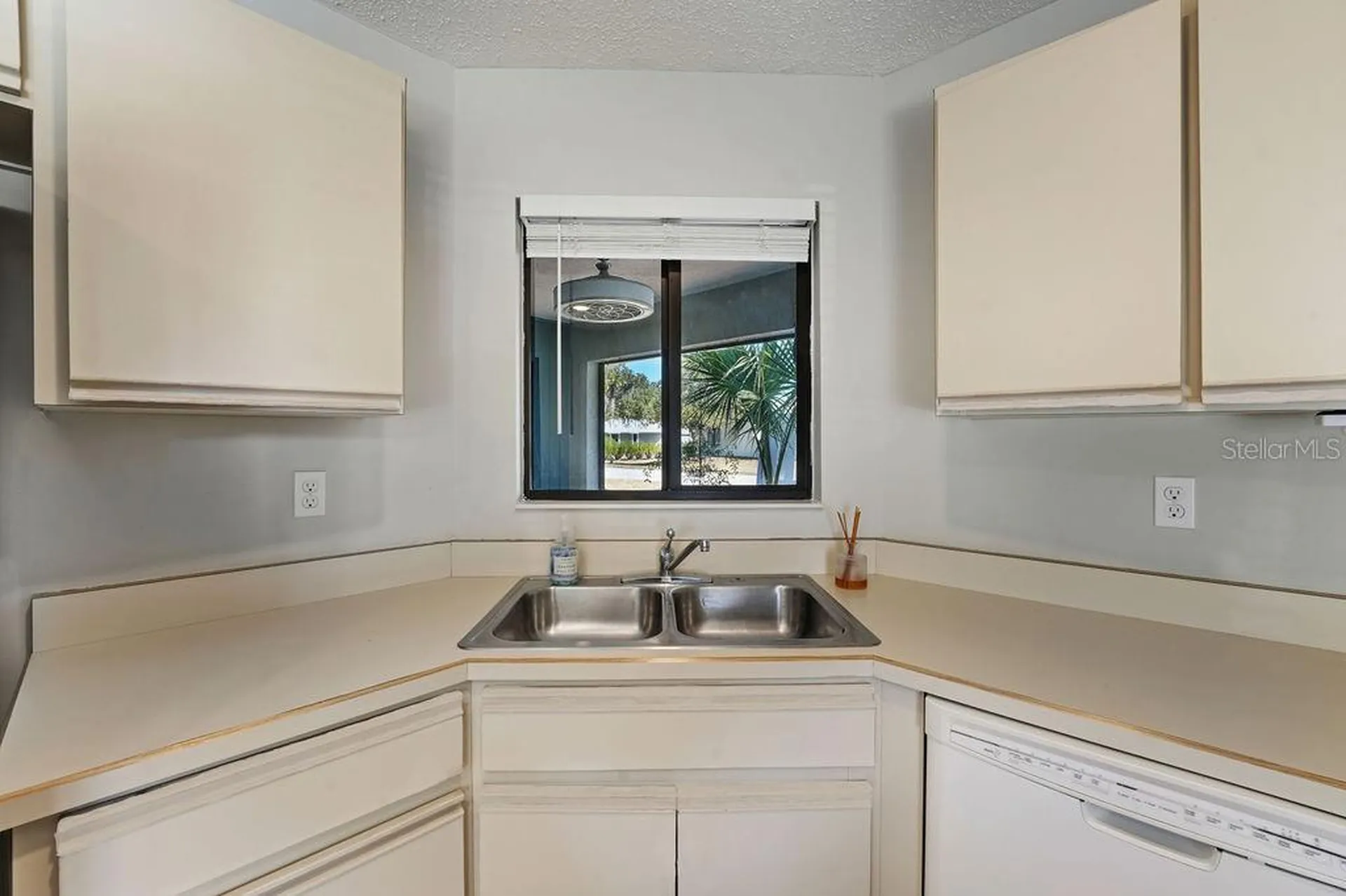 1 Lake Forest Place Palm Coast FL 32137