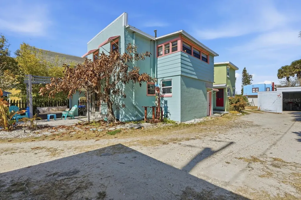 7 Clarendon Court Daytona Beach FL 32118