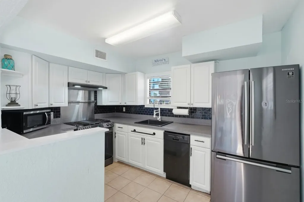 7 Clarendon Court Daytona Beach FL 32118