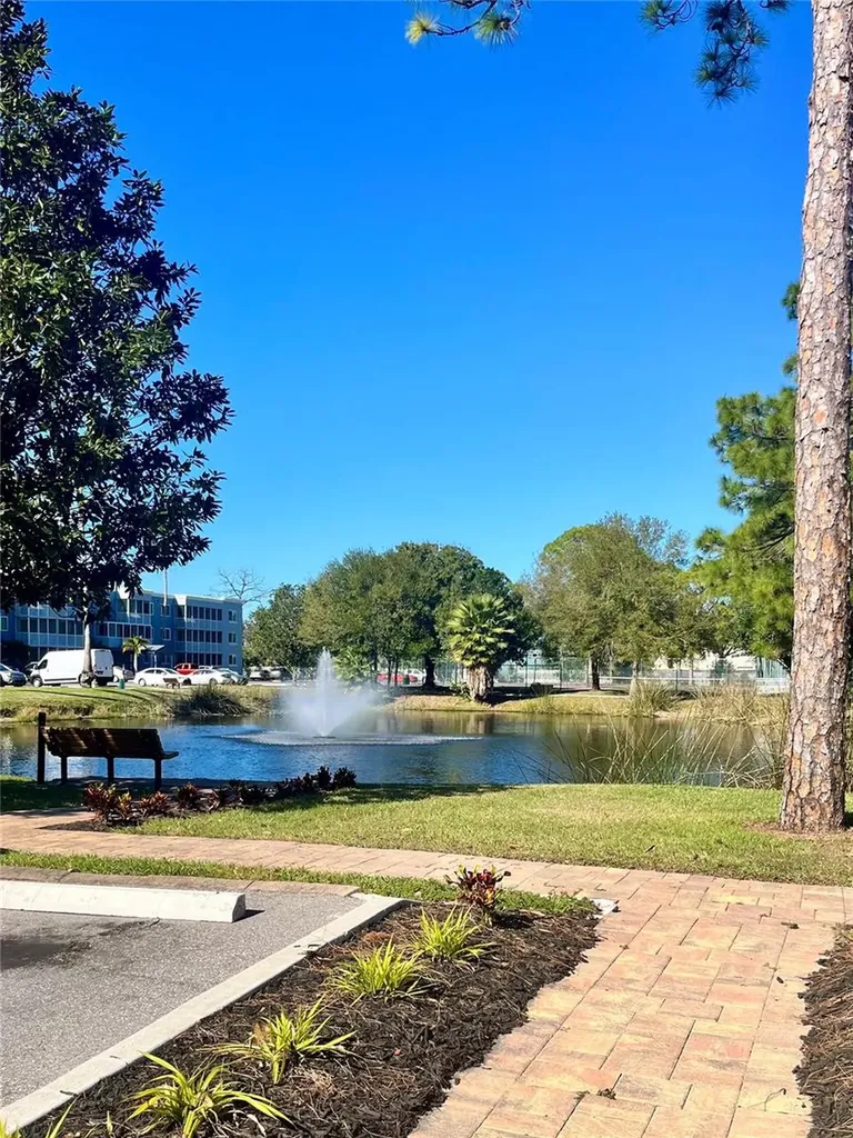 2700 Coconut Bay Lane Sarasota FL 34237