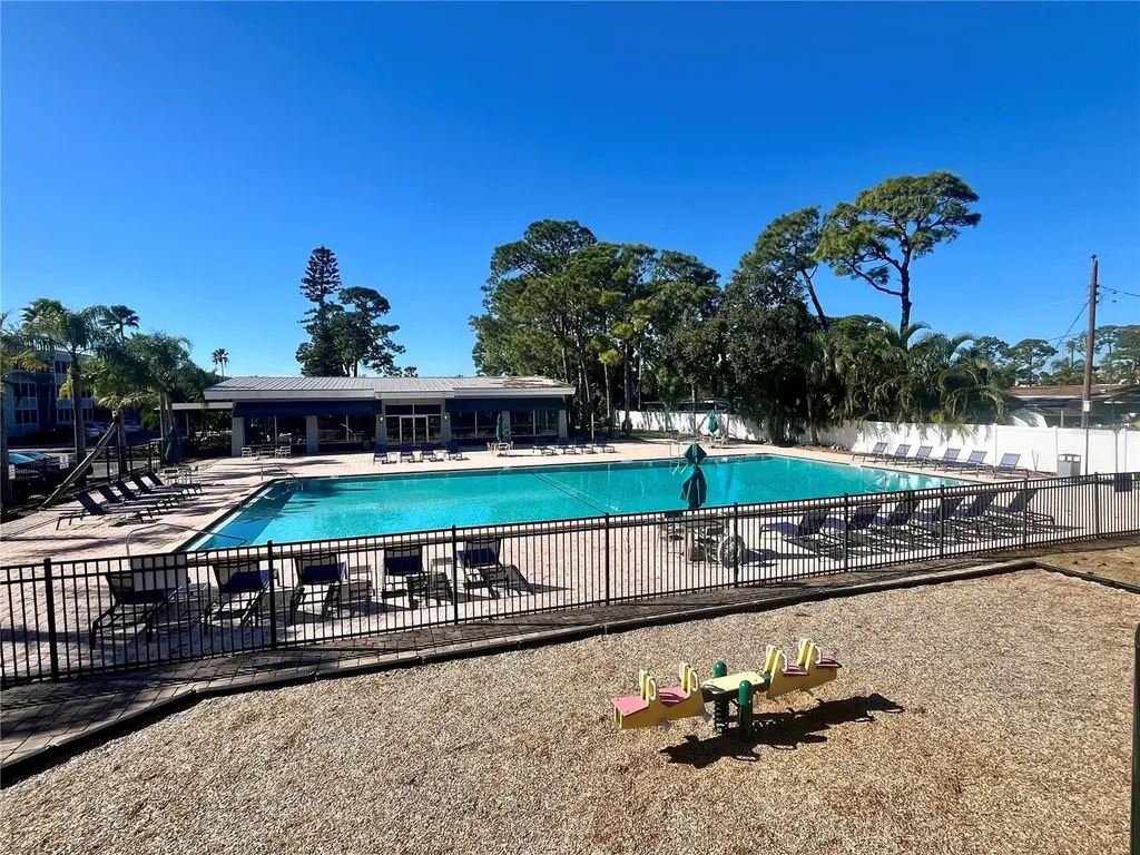 2700 Coconut Bay Lane Sarasota FL 34237