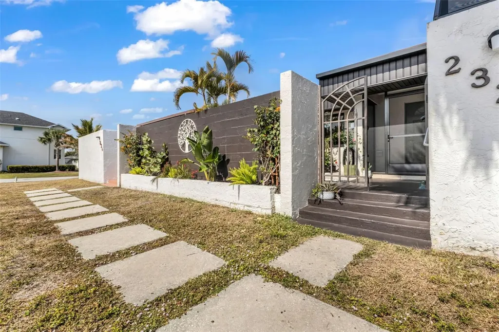 232 W Henry Street Punta Gorda FL 33950