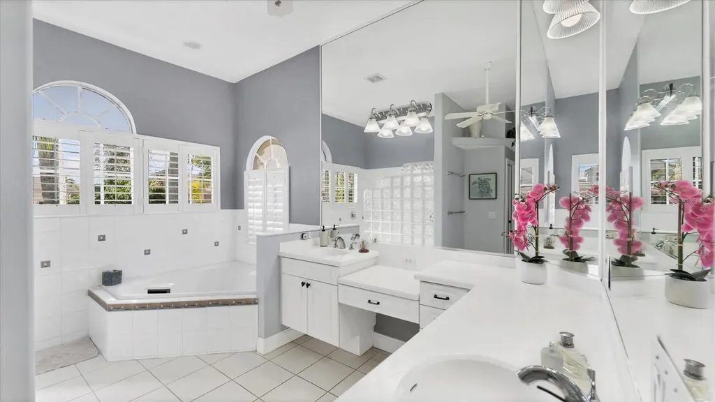 4627 Barracuda Drive Bradenton FL 34208