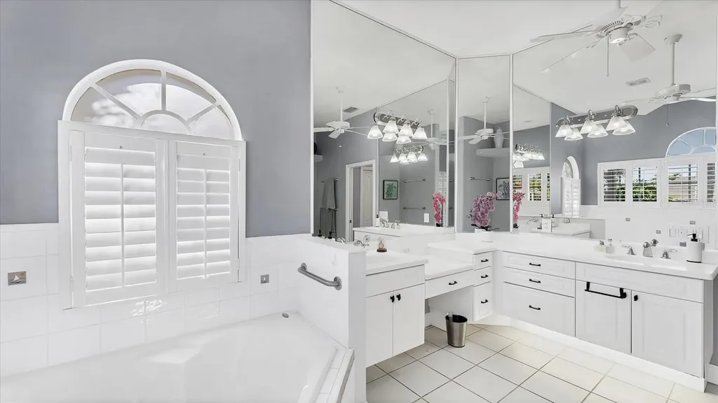 4627 Barracuda Drive Bradenton FL 34208