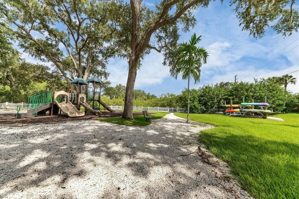 4627 Barracuda Drive Bradenton FL 34208