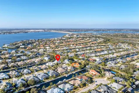 4627 Barracuda Drive Bradenton FL 34208