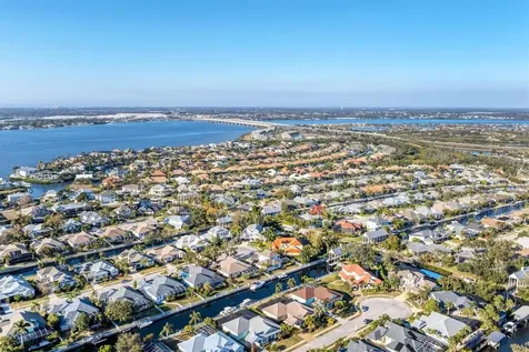 4627 Barracuda Drive Bradenton FL 34208