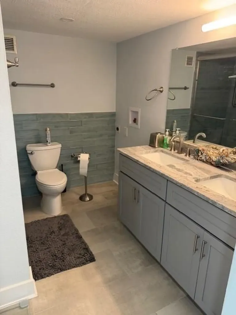 7200 Sunshine Skyway Lane S St Petersburg FL 33711