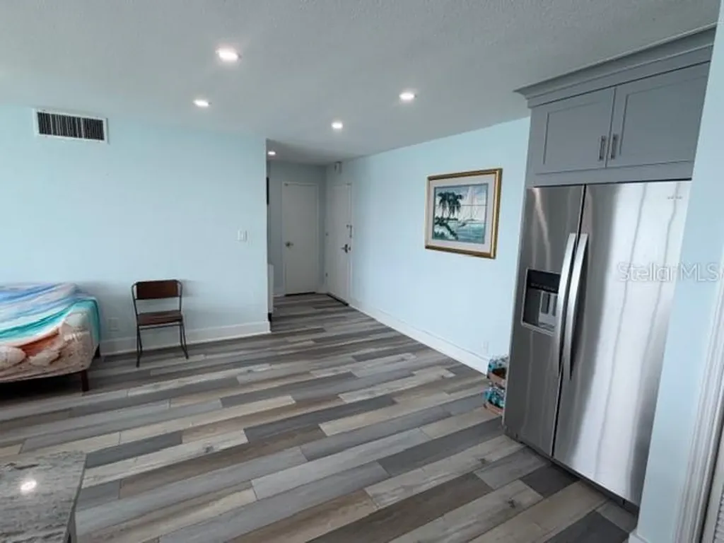 7200 Sunshine Skyway Lane S St Petersburg FL 33711