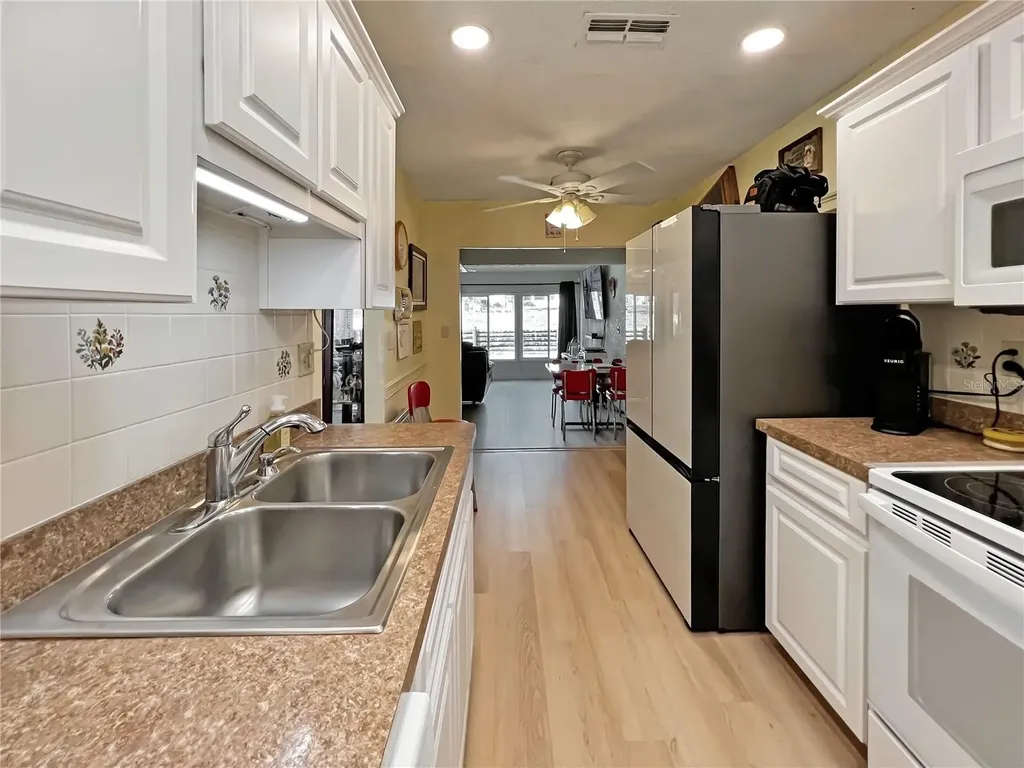 7497 Heather Walk Drive Weeki Wachee FL 34613