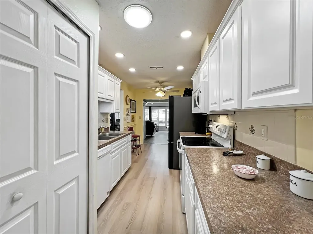 7497 Heather Walk Drive Weeki Wachee FL 34613